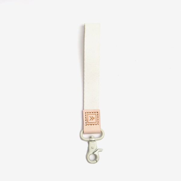 THREAD WRIST LANYARD
