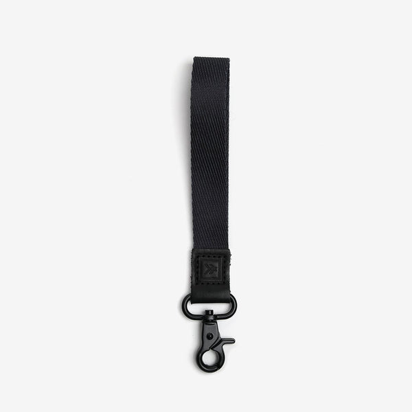 THREAD WRIST LANYARD