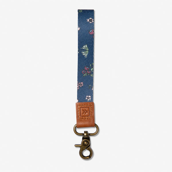 THREAD WRIST LANYARD