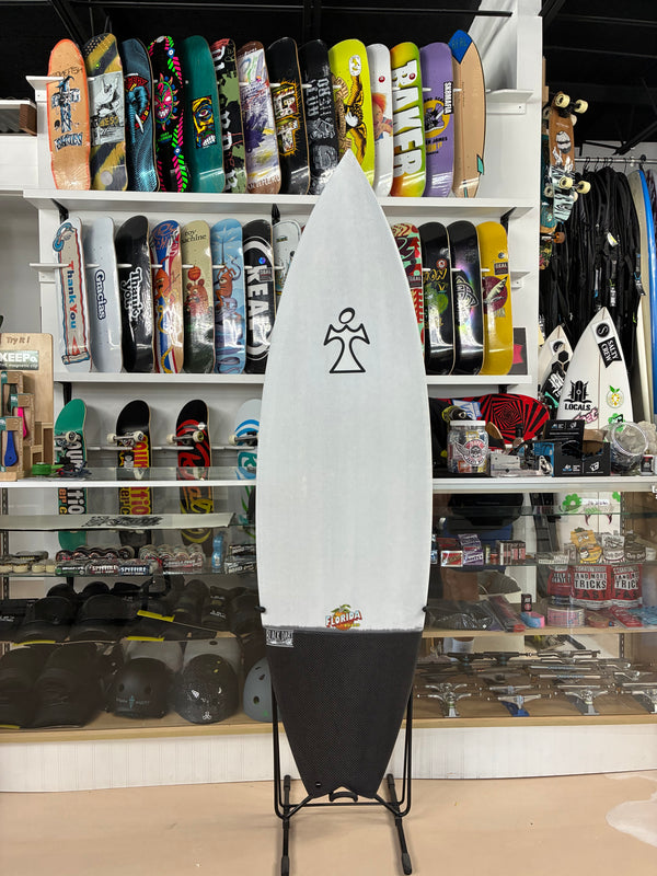 5’10 INSPIRED FLORIDA BOARD BLACK DART 19 15/16” x 2 1/2” 31L FUTURES