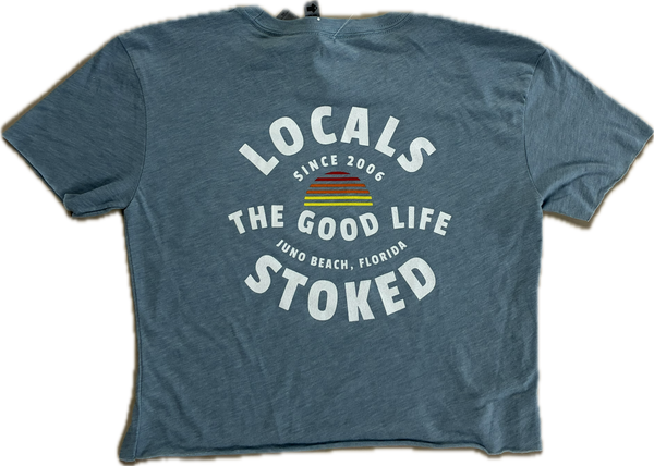 LOCALS WOMENS THE GOOD LIFE STOKED CROP TEE STONE WASHED DENIM